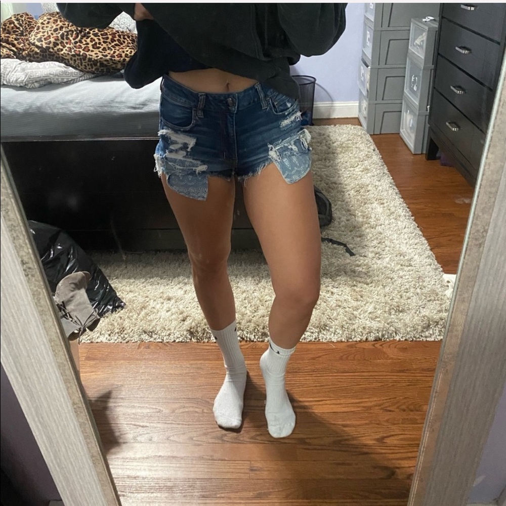 AE high rise denim shorts - Picture 5 of 6